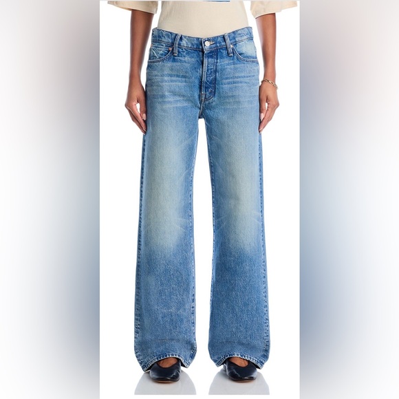 MOTHER NEW ⭐️The Dodger High Rise Button
Sneak Jeans in Wipeout 28 - Picture 6 of 16